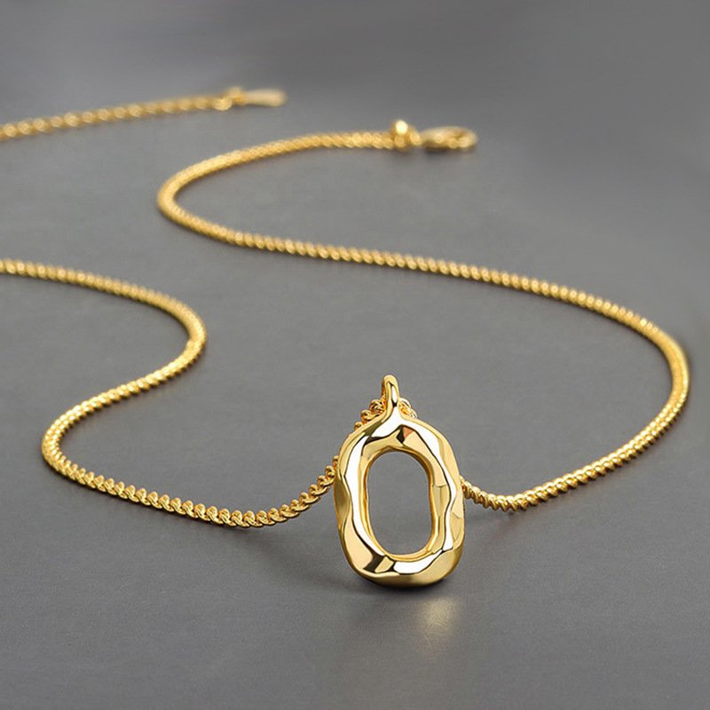 Hammered Oval Pendant Necklace – Dual Tone Minimal Chain - Image 3