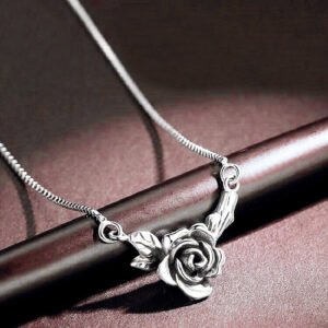 silver-bloom-rose-pendant-necklace-minimal-floral-chain