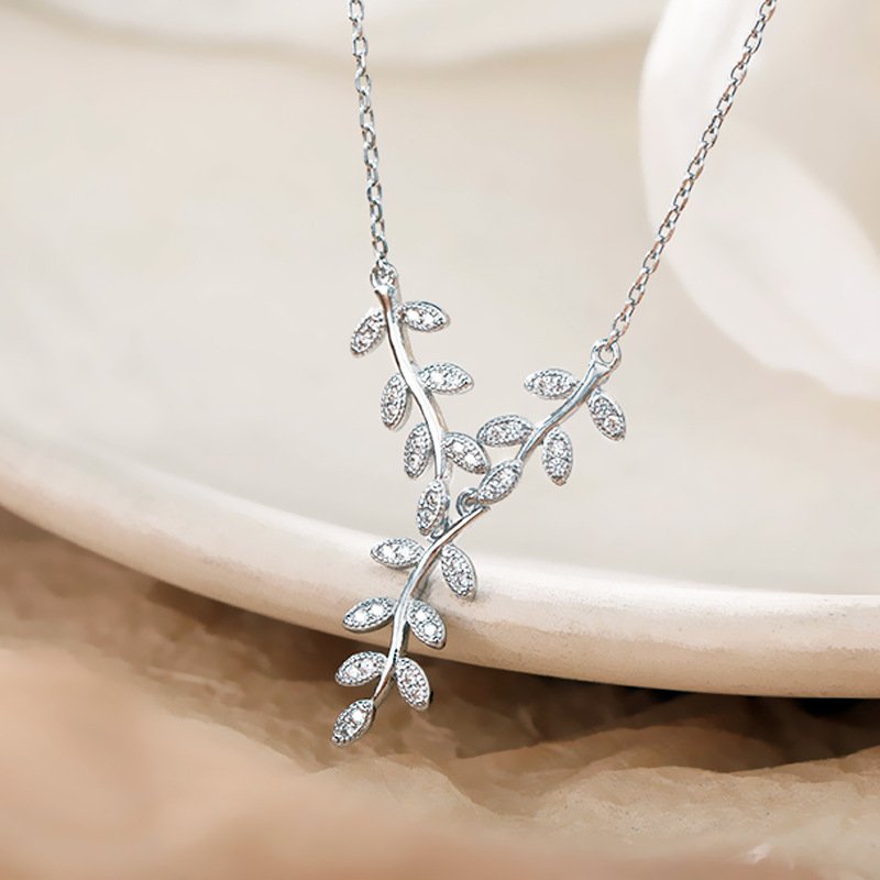 Crystal Leaf Vine Necklace – Elegant Statement Jewellery - Image 3