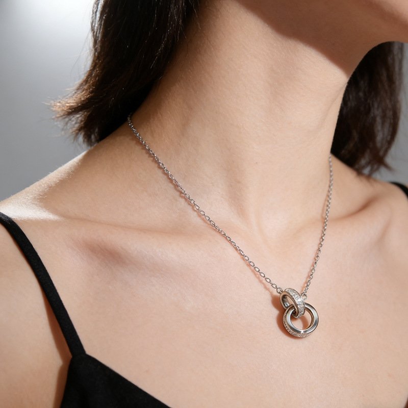 Interlocking Circle Crystal Pendant Necklace – Minimal Love Design - Image 7