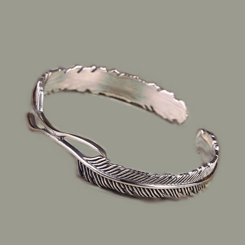 Feather Twist Open Cuff Bracelet – Silver Statement Wristwear - Image 8
